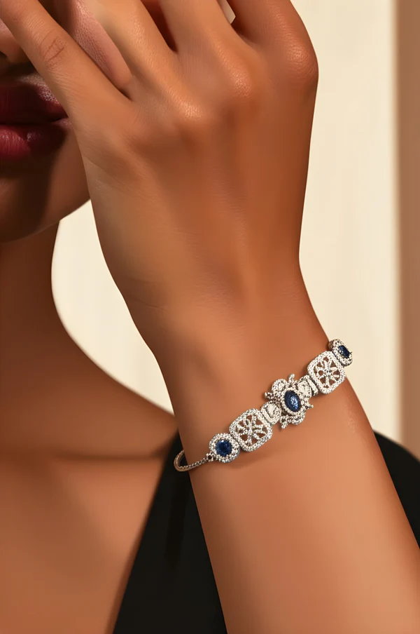 520_9-2.webp AD Bracelet - Image 1